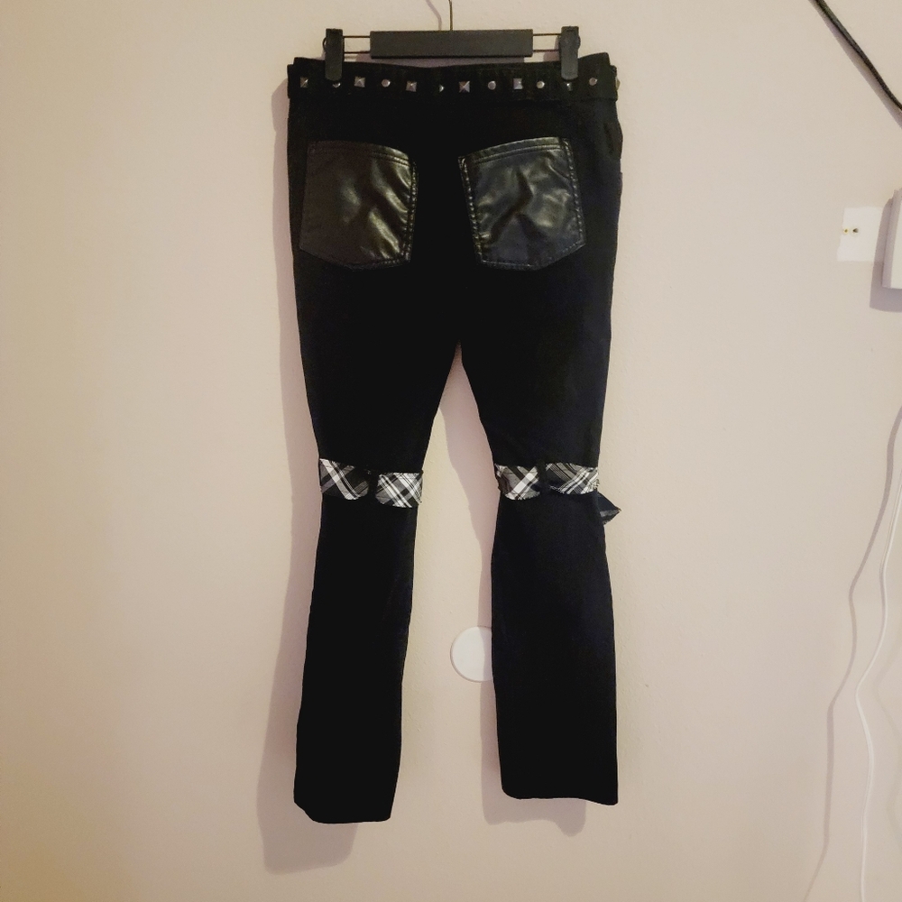 Sex Pot Revenge Japanese Studded Leather Edgy Black Women's Jeans with Studs - Picture 5 of 14